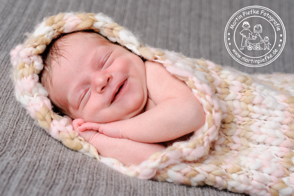 Mara | Neugeborenenfotografie | Sankt Augustin
